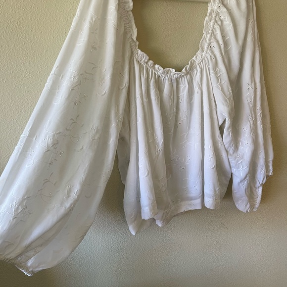 AMERICAN EAGLE FLOWY CROP TOP - Picture 4 of 6